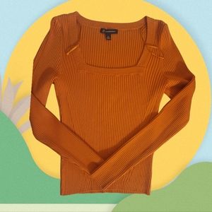 Ribbed long sleeve sweater